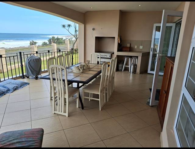 3 BEDROOM SECTIONAL TITLE FOR SALE IN UVONGO BEACH